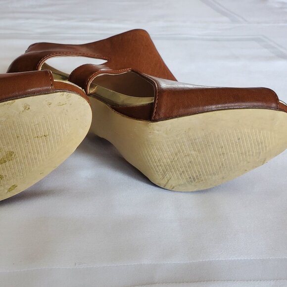 Shoes - Picture 9 of 9